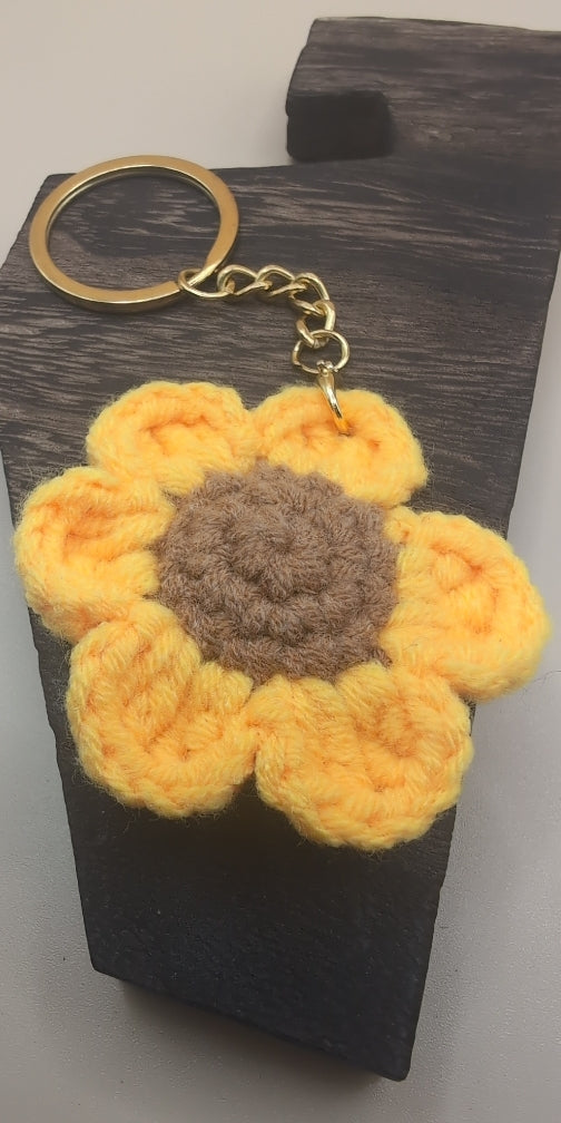 Handmade, crochet, sunflower, spring, smile, happy, sun, flower, keychain, gift